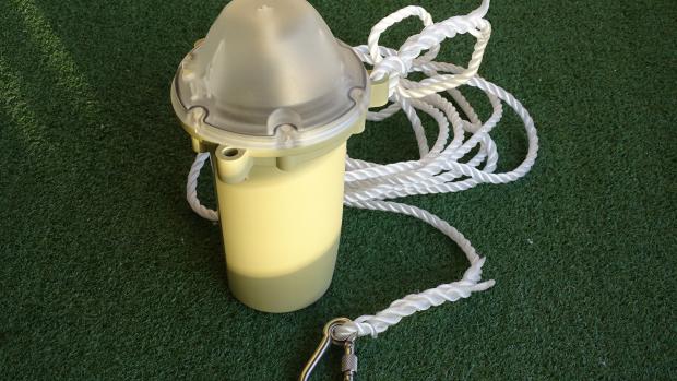 Ghost net tracking device