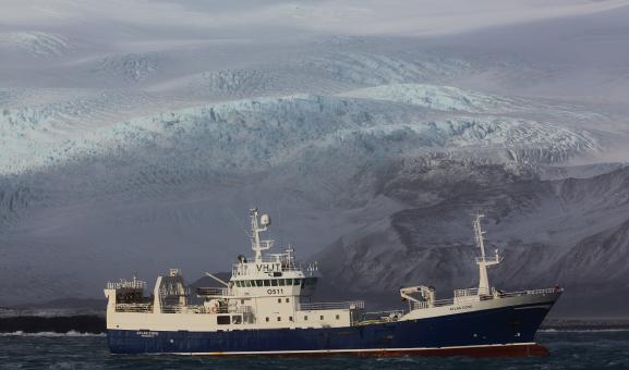 Image of a fishing vessel in the southern ocean